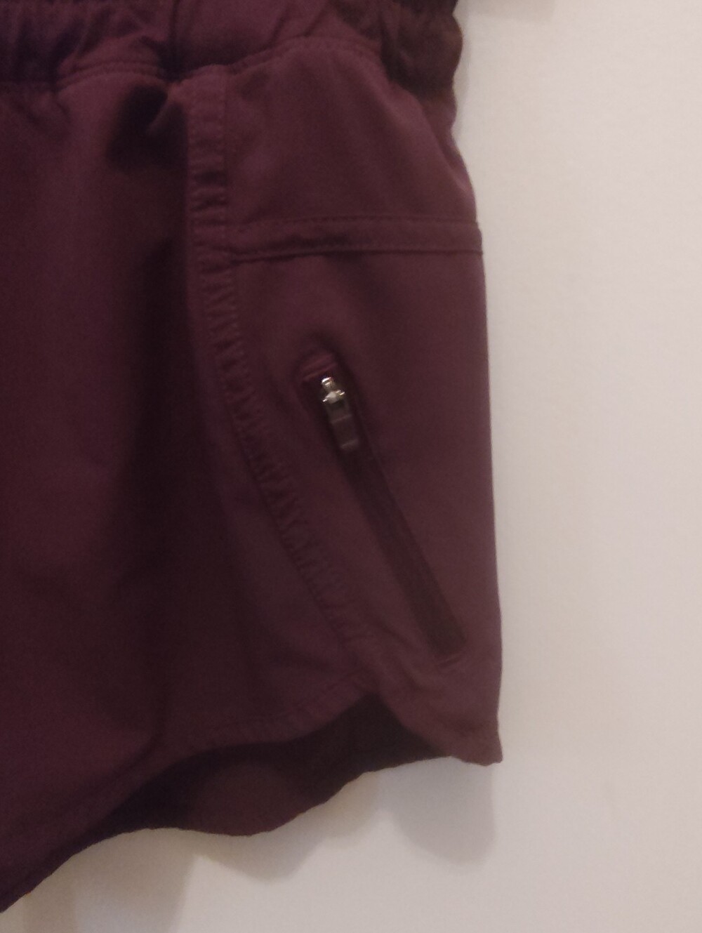 Lululemon Women's Maroon Merlot Burgundy Athletic Track Shorts | Lined | Sz 10 - Picture 3 of 6